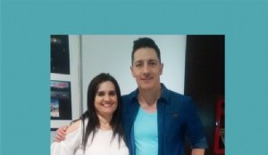 Mariela Lopazzo Directora de Dopler Agencia de Noticias de Diseño junto a Jairo Bonilla músico y compositor colombiano