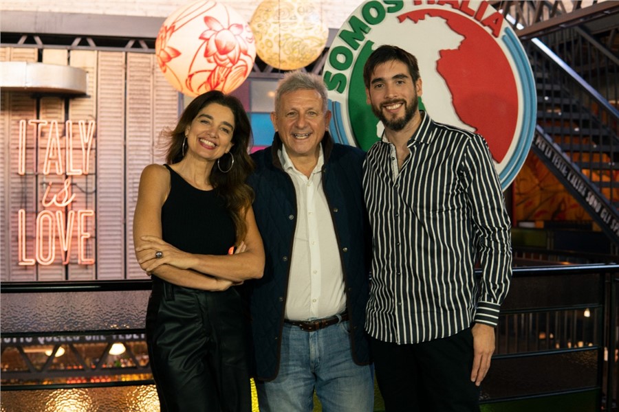 Verónica Varano, el Director General de ACTIA Nicolás Moretti y Gonzalo Vecchi