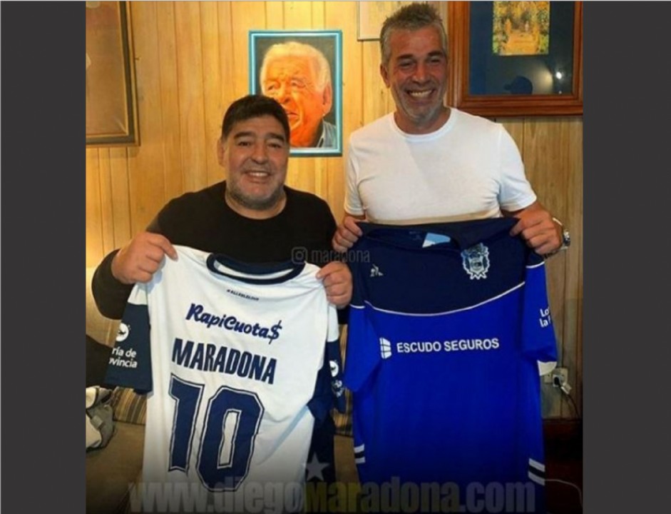 maradona camiseta gimnasia