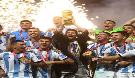 Argentina festeja el merecido triunfo, obtener la Copa del Mundo