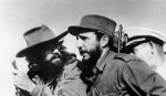 Fotografía cedida, por el sitio oficial Cubadebate que muestra al ex presidente cubano Fidel Castro en la Sierra Maestra en 1958.
